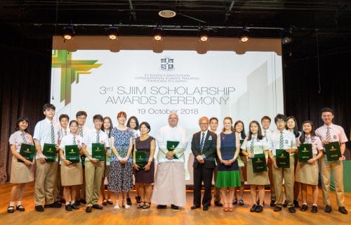 SJIIM IBDP Scholars with Ms. Chew Gek Hiang, Br. Lawrence Humphrey and Mr. Dennis Tang